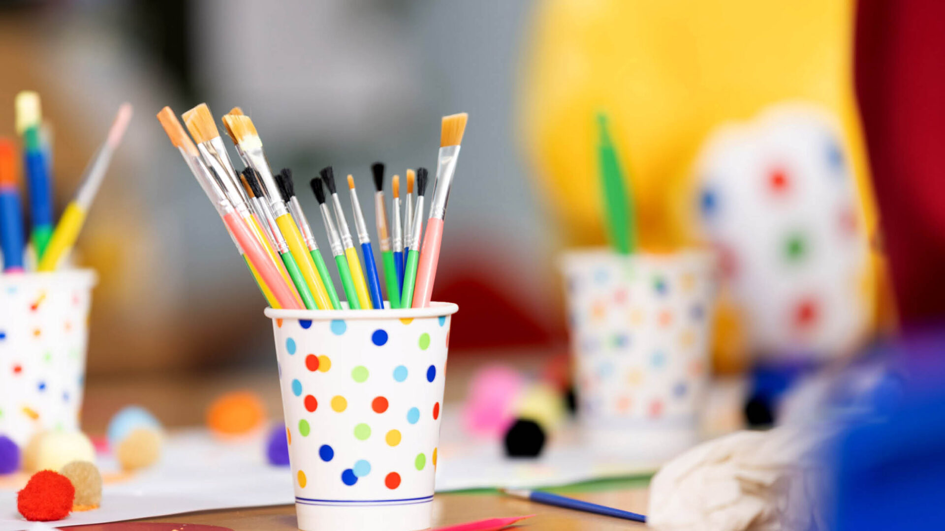 A spotty pot of crayons